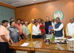 युवाओं के लिए खुशखबरी : खेल क्रांति की ओर बड़ा कदम! राजनांदगांव में बनेगा आधुनिक स्पोर्ट्स हब, क्रिकेट अकादमी और खेल मैदान से बदलेगी तस्वीर