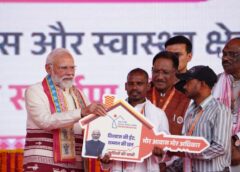जब शासन बना सहारा: प्रधानमंत्री नरेंद्र मोदी के हाथों मिली घर की चाबी, मनरेगा और योजनाओं ने कृष्णा- अनिता के जीवन में भरी नई उम्मीद और आत्मसम्मान की रोशनी