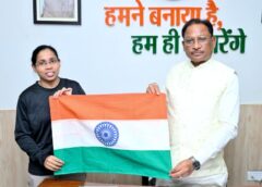 8848 मीटर ऊंची एवरेस्ट चोटी पर तिरंगा लहराने वाली अमिता श्रीवास के स्वास्थ्य को लेकर राज्य सरकार अलर्ट, मुख्यमंत्री विष्णुदेव साय ने कहा—हरसंभव सहयोग सुनिश्चित किया जाएगा