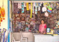 ₹1 लाख के मुद्रा लोन ने बदली प्रीति गुप्ता की किस्मत: छोटी दुकान से बनीं ‘लखपति दीदी’, अब सालाना 2.50 लाख रुपए की कर रहीं कमाई