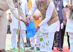 मुख्यमंत्री विष्णु देव साय ने ‘एक पेड़ मां के नाम’ अभियान के तहत किया पीपल का पौधारोपण