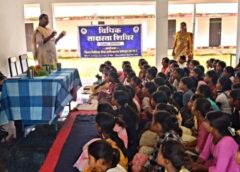 बाल विवाह से साइबर फ्रॉड तक… जशपुर में छात्राओं को बताया गया कैसे बचें अपराध और ठगी से, विधिक शिविर में मिली अहम सीख