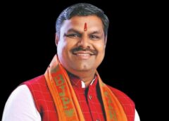 VSK ऐप विवाद पर सरकार का बड़ा फैसला! शिक्षा मंत्री गजेंद्र यादव का ऐलान—’तकनीकी गड़बड़ी से किसी शिक्षक का वेतन नहीं कटेगा’, 15 अगस्त तक सभी खामियां होंगी दूर