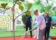 हर मां के नाम एक पेड़’ का संकल्प! राज्यपाल रमेन डेका ने किया पौधरोपण, जलवायु संकट के बीच जनता से पर्यावरण बचाने का किया भावुक आह्वान