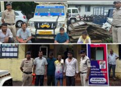 निर्माणाधीन मकान पर चोरों का धावा! सेंटरिंग प्लेट चोरी का पुलिस ने किया त्वरित खुलासा, 4 आरोपी गिरफ्तार; 45 प्लेट और ₹3 लाख की पिकअप बरामद