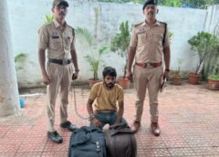 रेलवे स्टेशन के बाहर नशे की बड़ी खेप लेकर घूम रहा था अंतर्राज्यीय तस्कर! पुलिस ने 16 किलो गांजा समेत गोलू सिंह को रंगेहाथ दबोचा, ₹8.10 लाख का माल जब्त