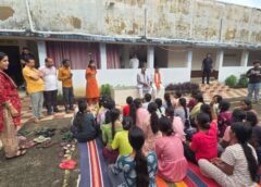 मंत्री रामविचार नेताम ने किया पोस्ट मैट्रिक आदिवासी कन्या छात्रावास का आकस्मिक निरीक्षण : चबूतरे पर बैठकर छात्राओं से की आत्मीय चर्चा, स्वास्थ्य, पढ़ाई, करियर और छात्रावास की व्यवस्थाओं की ली जानकारी