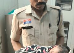 इंसानियत की मिसाल! मंदिर के पास लावारिस मिला 10 दिन का नवजात, डायल-112 टीम ने तुरंत अस्पताल पहुंचाकर बचाई मासूम की जान