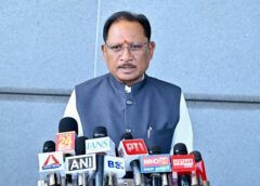बैलेट पेपर से हुए चुनाव में भी कांग्रेस का खाता नहीं खुला, CM विष्णु देव साय ने कसा तंज! चार राज्यों की 28 विधान परिषद सीटों पर कांग्रेस की हार को लेकर मुख्यमंत्री का तीखा हमला, बोले—ईवीएम हो या बैलेट पेपर, जीत के लिए जनता का विश्वास जरूरी